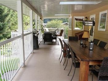 Riverbend 2* Chilliwack